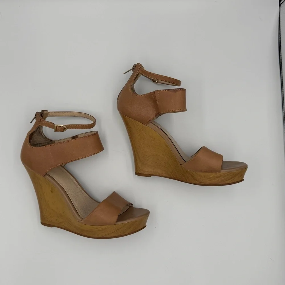 Seychelles Leather Tan Boho Wooden Wedge Strappy Buckle Open Toe Platform Heel 8